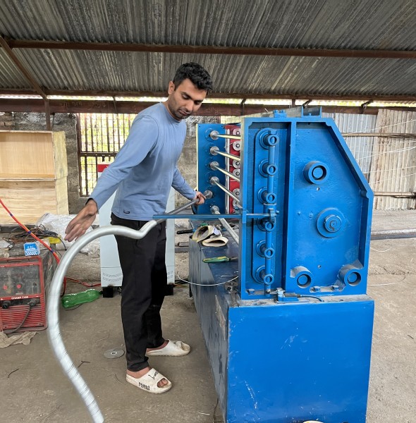 PLC controlled wire spiral coiling machine with automatic operation