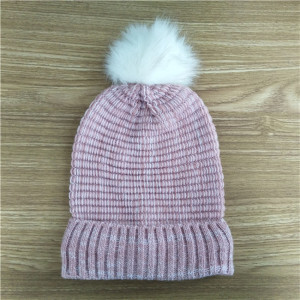 custom soft kniting hat with fur pom pom