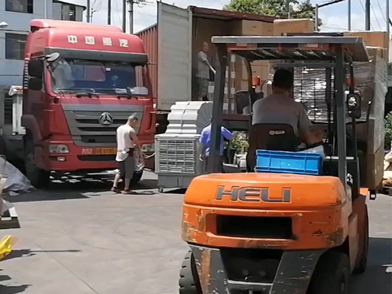 Warehouse and Global Shipping