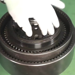 Disassembly and Assembly Tool for Planetary Carrier Gear Carrier