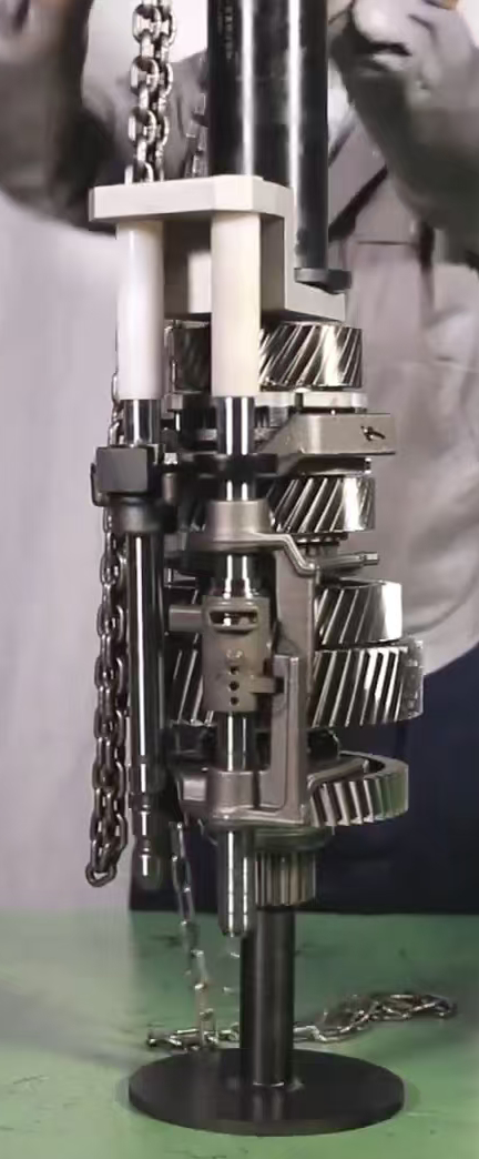 Reverse Gear fixing Pin