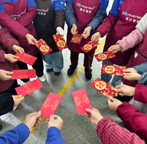 Starting 2025 Together: Foreverseal's New Year Red Packet Tradition