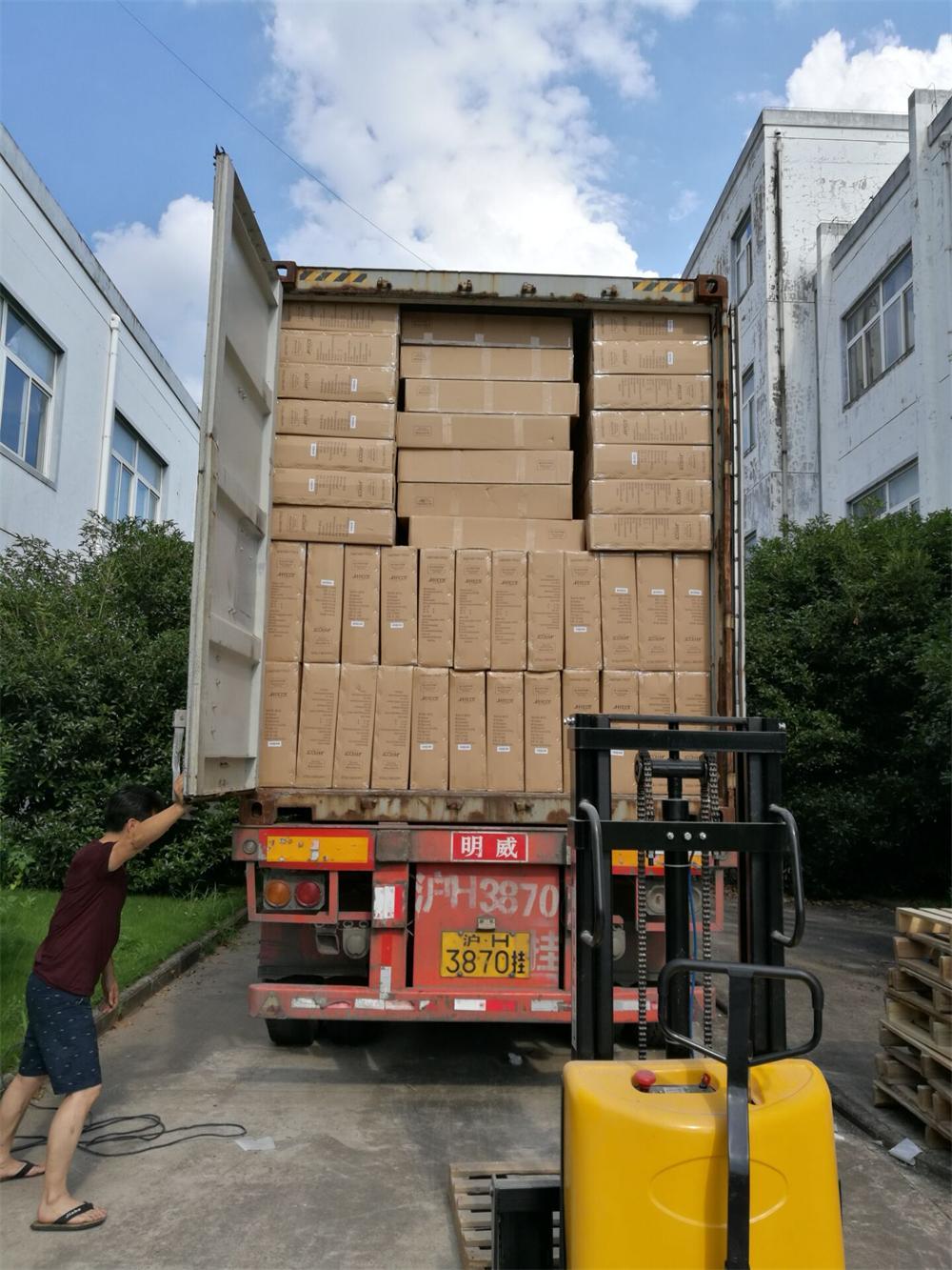 2 40HQ container of H-ROOT massage table loading From Our Factory