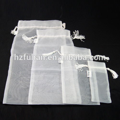 Standing design customized organza pouch