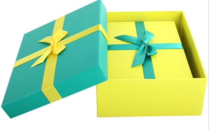 2014 Popular style gift packing box with ribbon for garment,gift