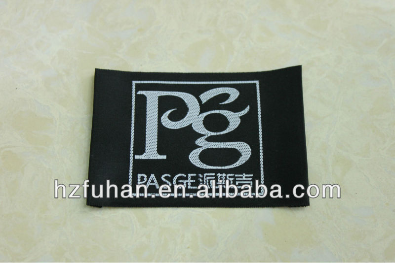 polyester fabric woven label for plush toys with blanket
