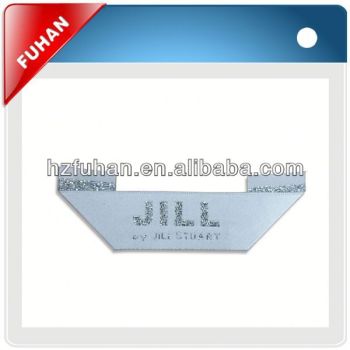 2013 Directly factory fashionable customized logo woven label for garmen