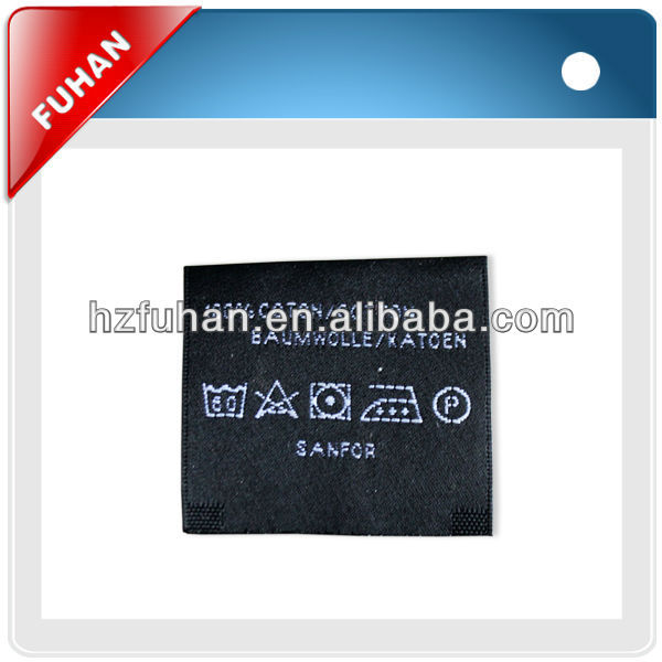 Silk Screen Printed woven cloth label in apparel