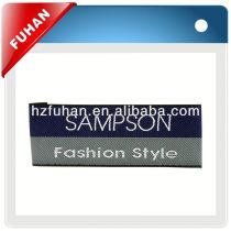 Supply 2014 polyester yarn centerfold woven label