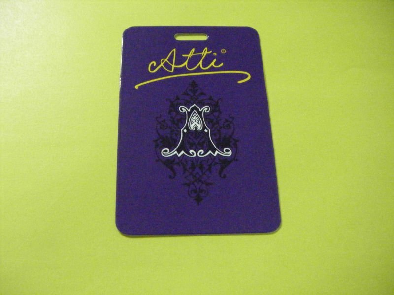 2013 hot sale plastic clothing tag for garments