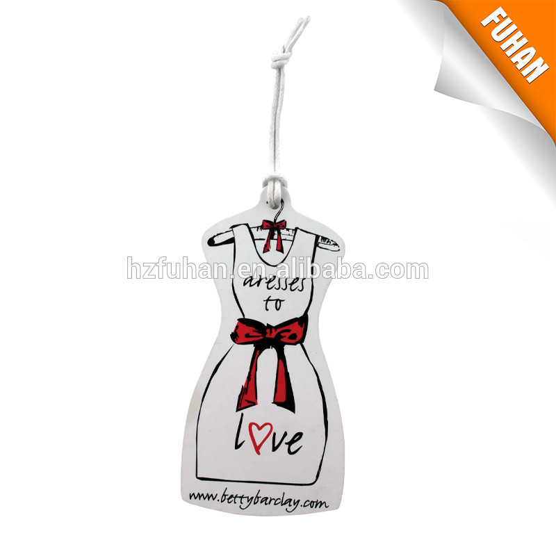 widely used as fashion designed garment paper hang tag with exquisite printed logo