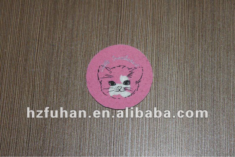 lovely light red cat printing label for garment