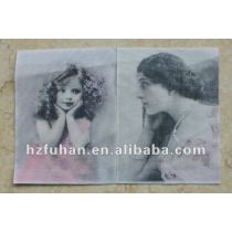 cotton printed label with the picture a woman and a girl
