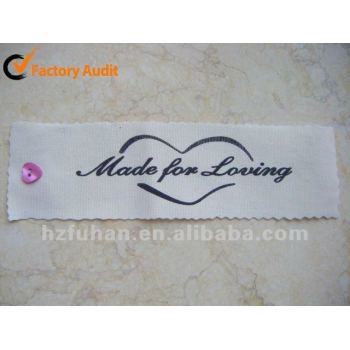 Screen Print Labels with Eyelet for Fashionable Dress