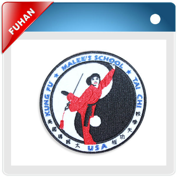2014 fashionable design customized round shape hot cut embroidery patch for garment
