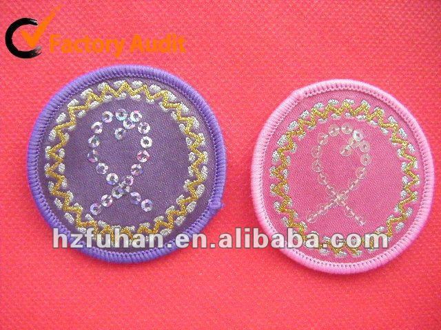 2012 hot design towel embroidery badges