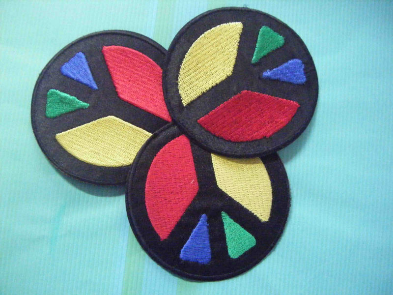 2013 fashion design hand embroidery badge