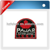 2013 fashion embroidery badge for garment