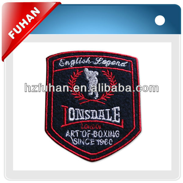 2013 customized embroidery badge for garment