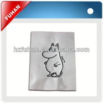 Newest design embroidery iron-on dog patch