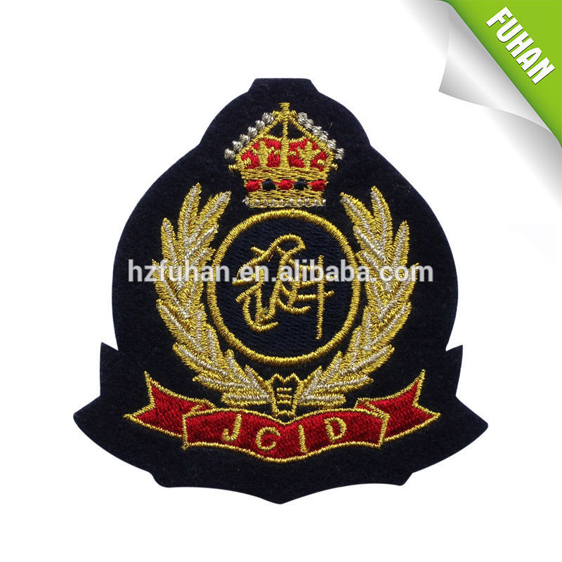 2014 fashionable design customized laser cut embroidery patch for garment