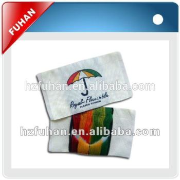 2014 factory directly straight cut exquisite carton woven label for garment/toys/bags