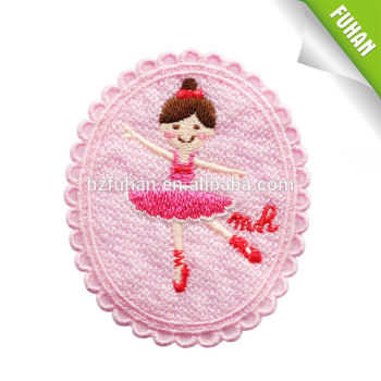 2014 hot sale fancy round shape carton embroidery patch for toy/garment/bag