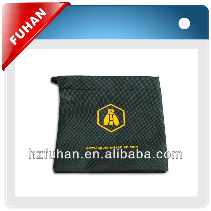 contractive small non-woven bag for packing