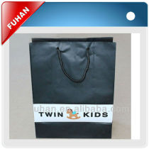 Promotional paper shopping bags for packing clothing