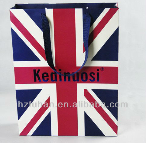 Customized paper shopping bags for packing garment