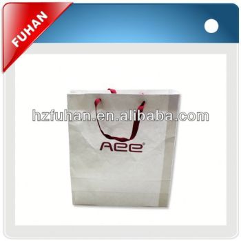 2012 newly customized fancy gift paper bag
