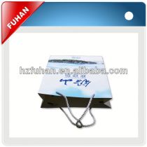 Factory specializing in the production of fashion shopping gift bag