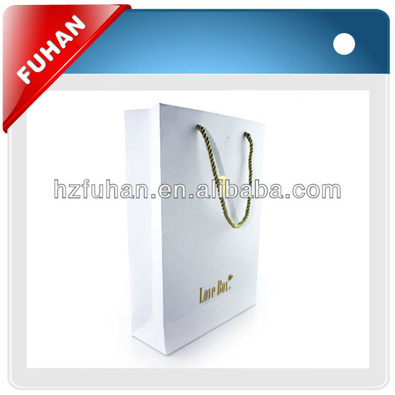Novel cost production paper bag with gold stamping