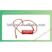 2013 Directly factory custom hang tag plastic cord