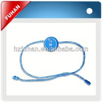 Custom delicate plastic hangtag for garments