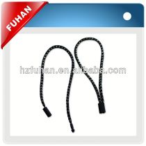 Welcome to custom 2013 newest fashionable plastic garment hang tags