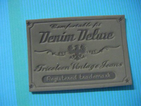 2013 Directly Factory machine embossed leather label