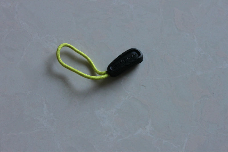 embossed garment and bags zipper puller tags