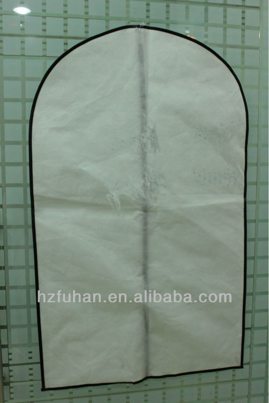 Cheap OEM non-woven wedding storage suit bag,white garments bag