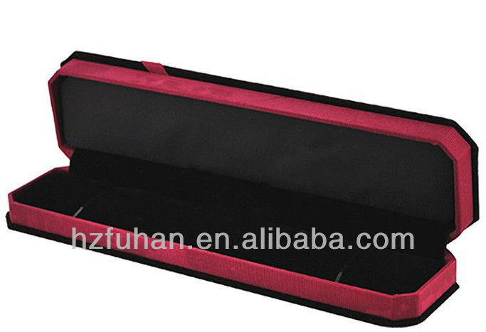 Velvet gift box/necklace packaging box/red velvet gift box