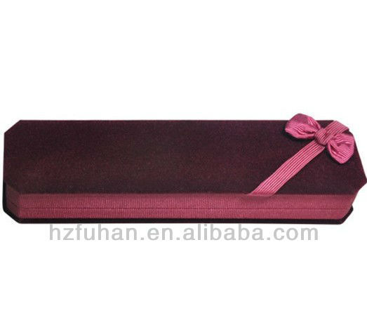 Velvet gift box/necklace packaging box/red velvet gift box