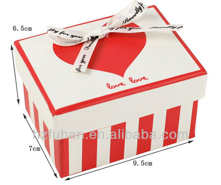 Gift paper box with ribbon/paper boxes for pastries