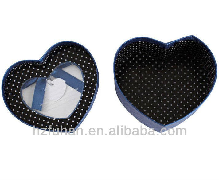 Wholesale heart design paper packing box with ribbon for candy