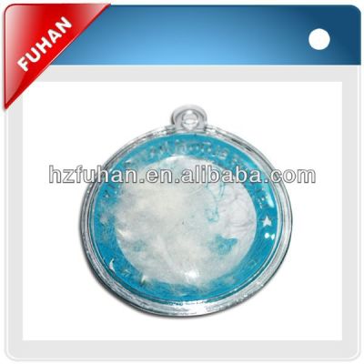 2014 factory directly fashion designed plastic garment down tag
