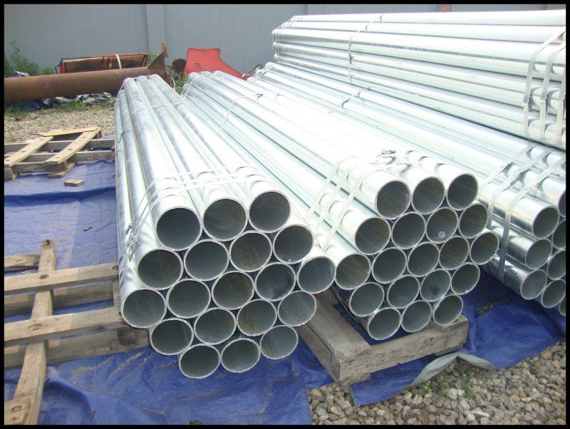 Galvanized pipes for structure use