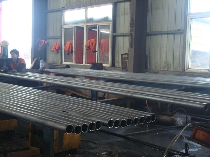 factory sell Q235 ERW Pipe with good price