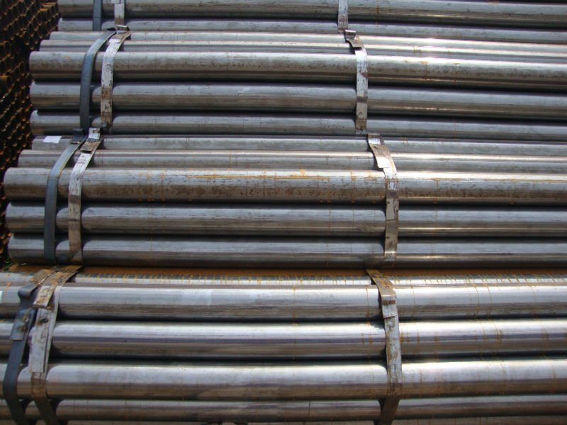 black scaffolding steel pipes