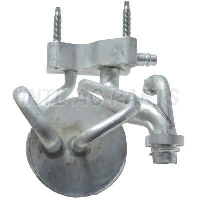 Car receiver drier for International 4100 4200 4300 4400 7300 7400 7500 7600 8600 Durastar ProStar TranStar WorkStar 070818