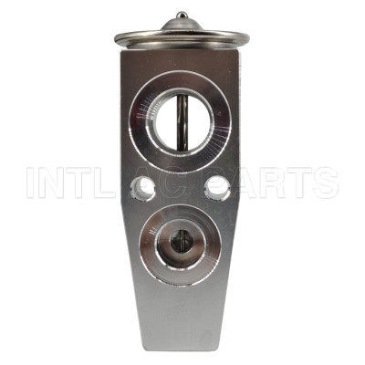 Auto Ac Expansion Valve Chrysler 300 / Dodge Challenger 68238028AA 3131380