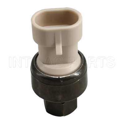 A/C Refrigerant Pressure Sensor 1995-2001 Freightliner FL50 2251296000 SW 11204C